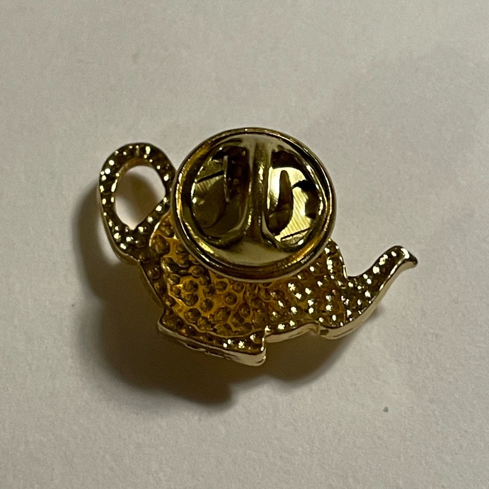 VINTAGE Teapot Pin - Picture 2 of 3